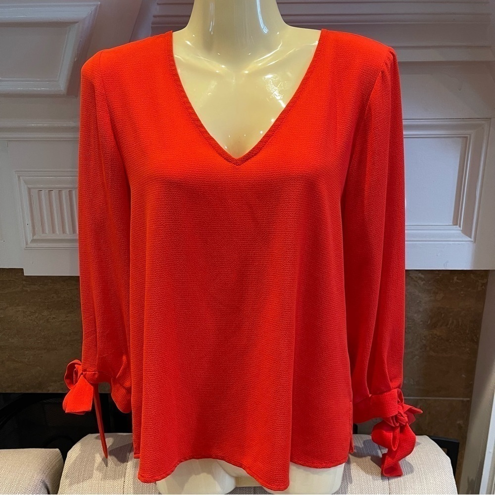 AX:  Cece Tie-Sleeve V-Neck Flowy Red Blouse Sz XS